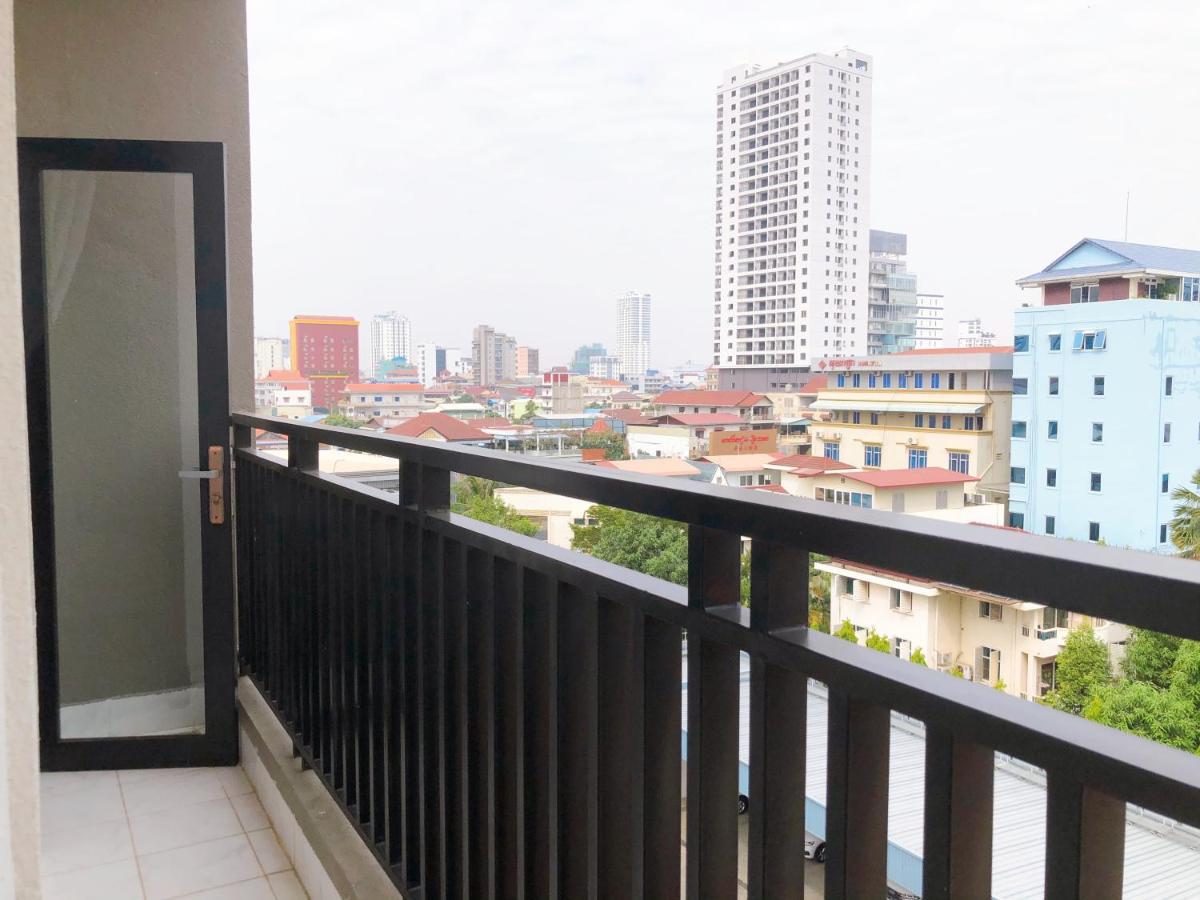 Ptas Tauch Residence Phnom Penh Exterior photo