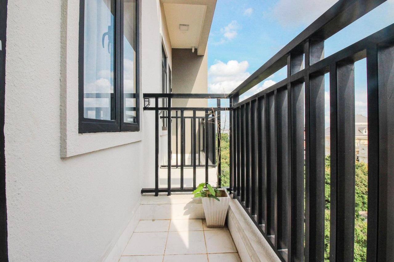 Ptas Tauch Residence Phnom Penh Exterior photo